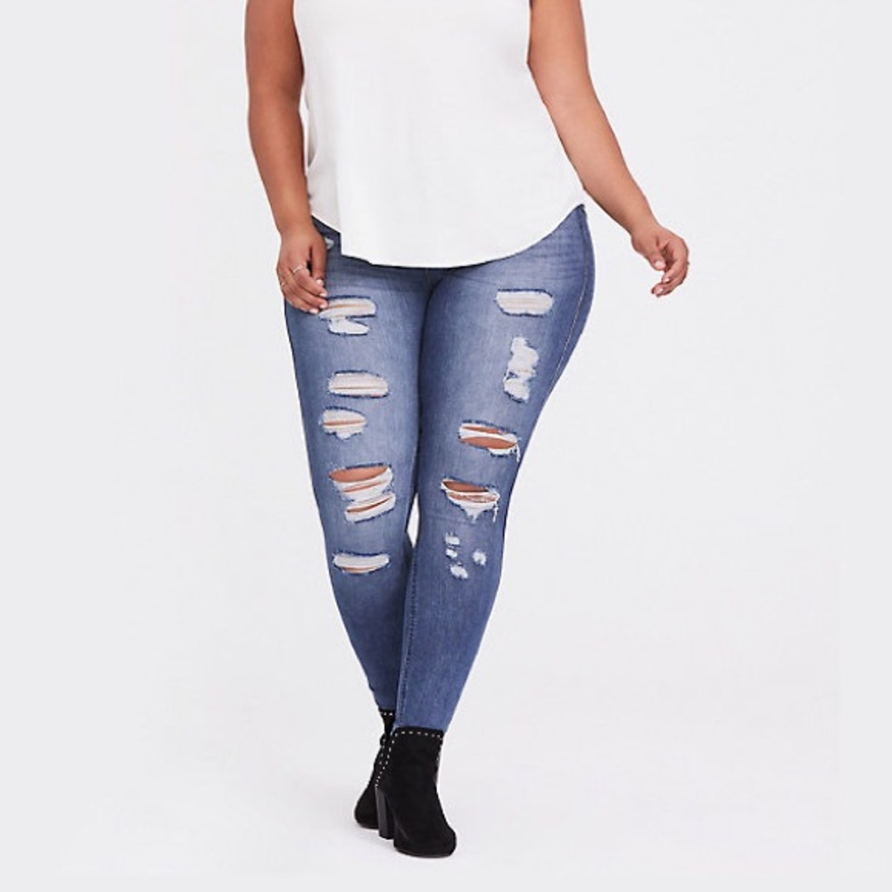 Torrid bombshell skinny jeans